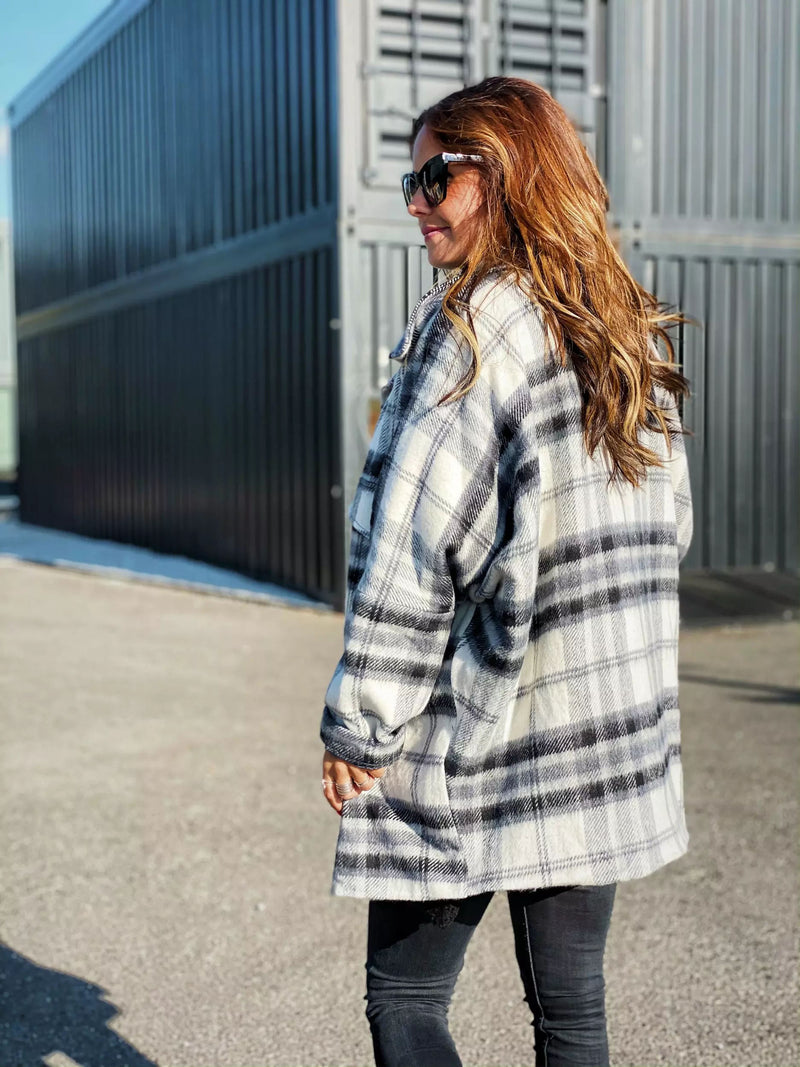 Plaid Long Sleeve Button Down Collar Shirt Coat with Pockets