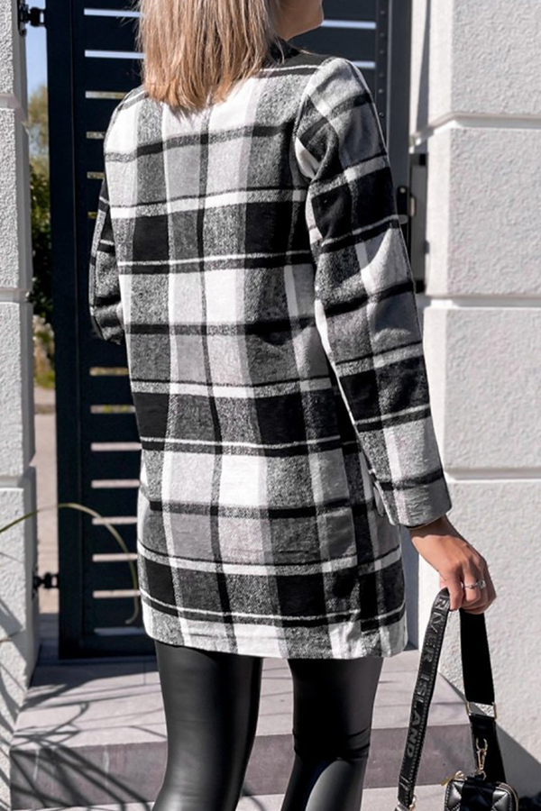 Fashion Elegant Plaid Split Joint Buckle Turn-back Collar Outerwear