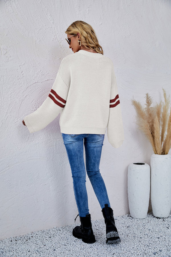 Heart Printed Round Neck Knit Sweater