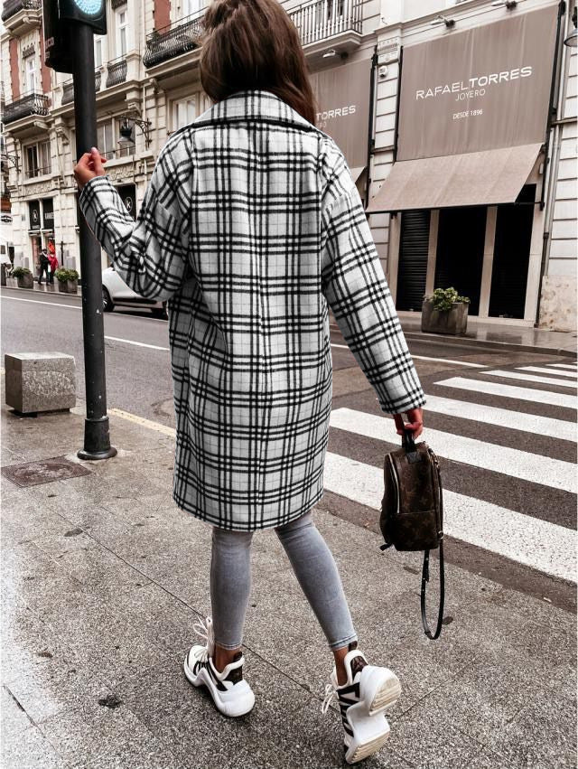 Lapel Bend Down Plaid Outerwear Jacket