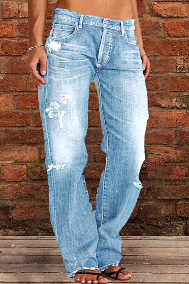 Ultra 90s Straight Legged Jeans