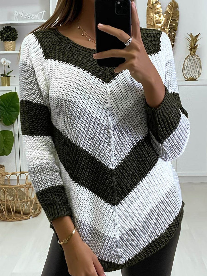 Round Neck Knitted Color Block Sweater