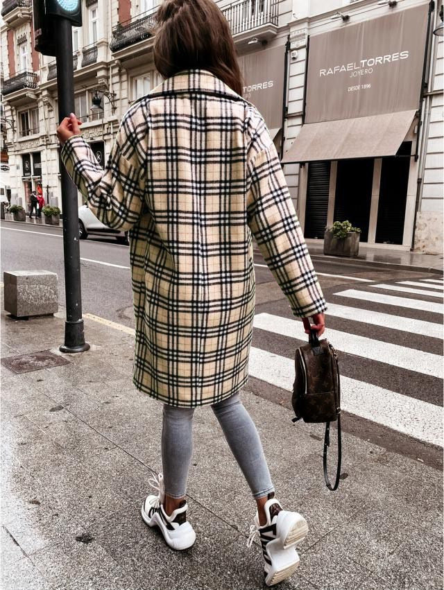 Lapel Bend Down Plaid Outerwear Jacket