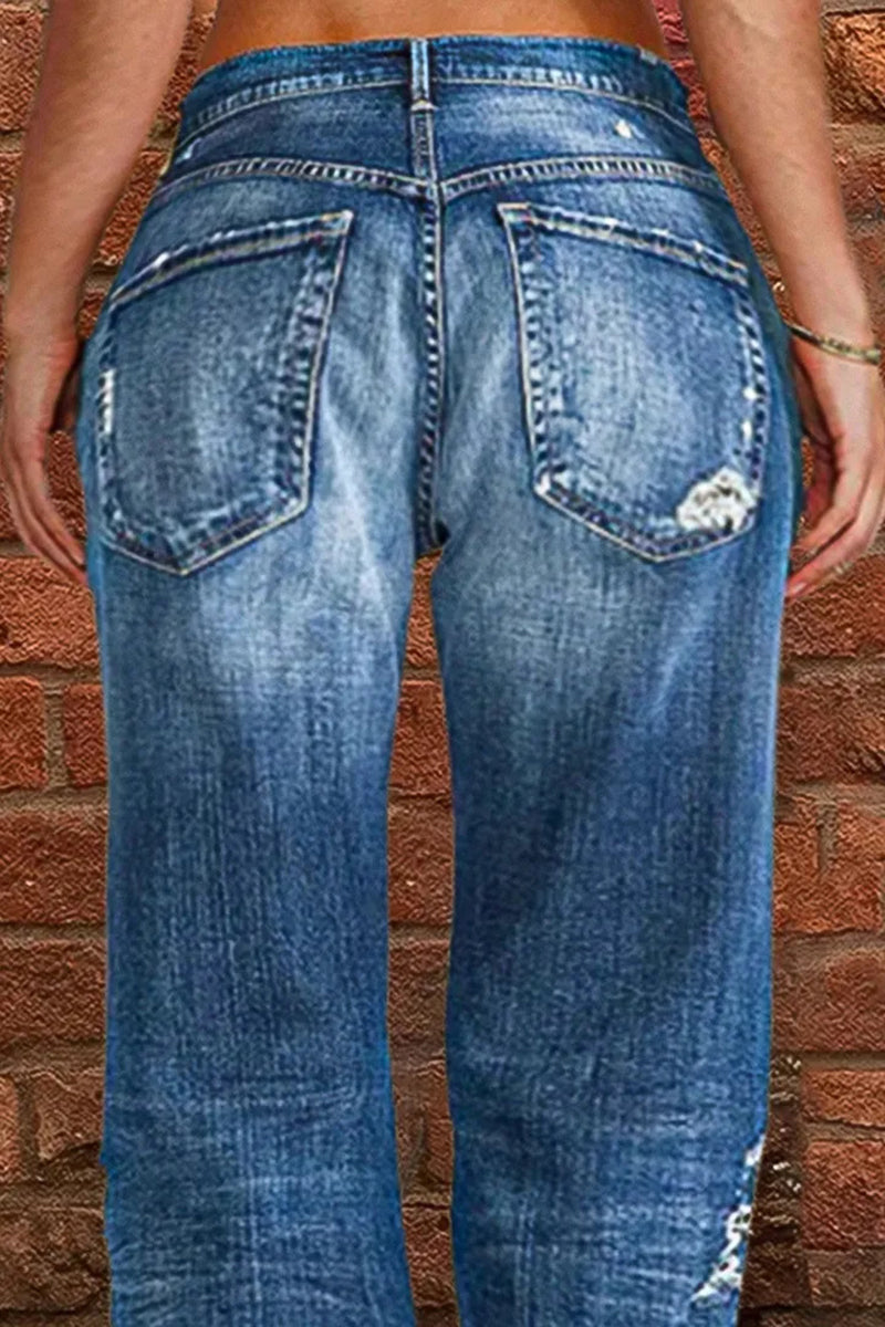 Ultra 90s Straight Legged Jeans