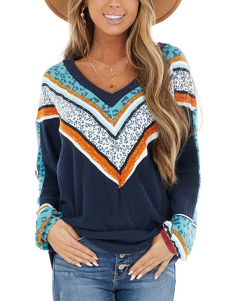 V-neck Chevron Detail Long Sleeve T-shirt