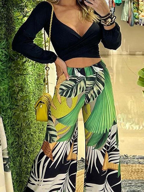 Women's Sets V-Neck Long Sleeve Top & Printed Wide Leg Pants Two Piece Set